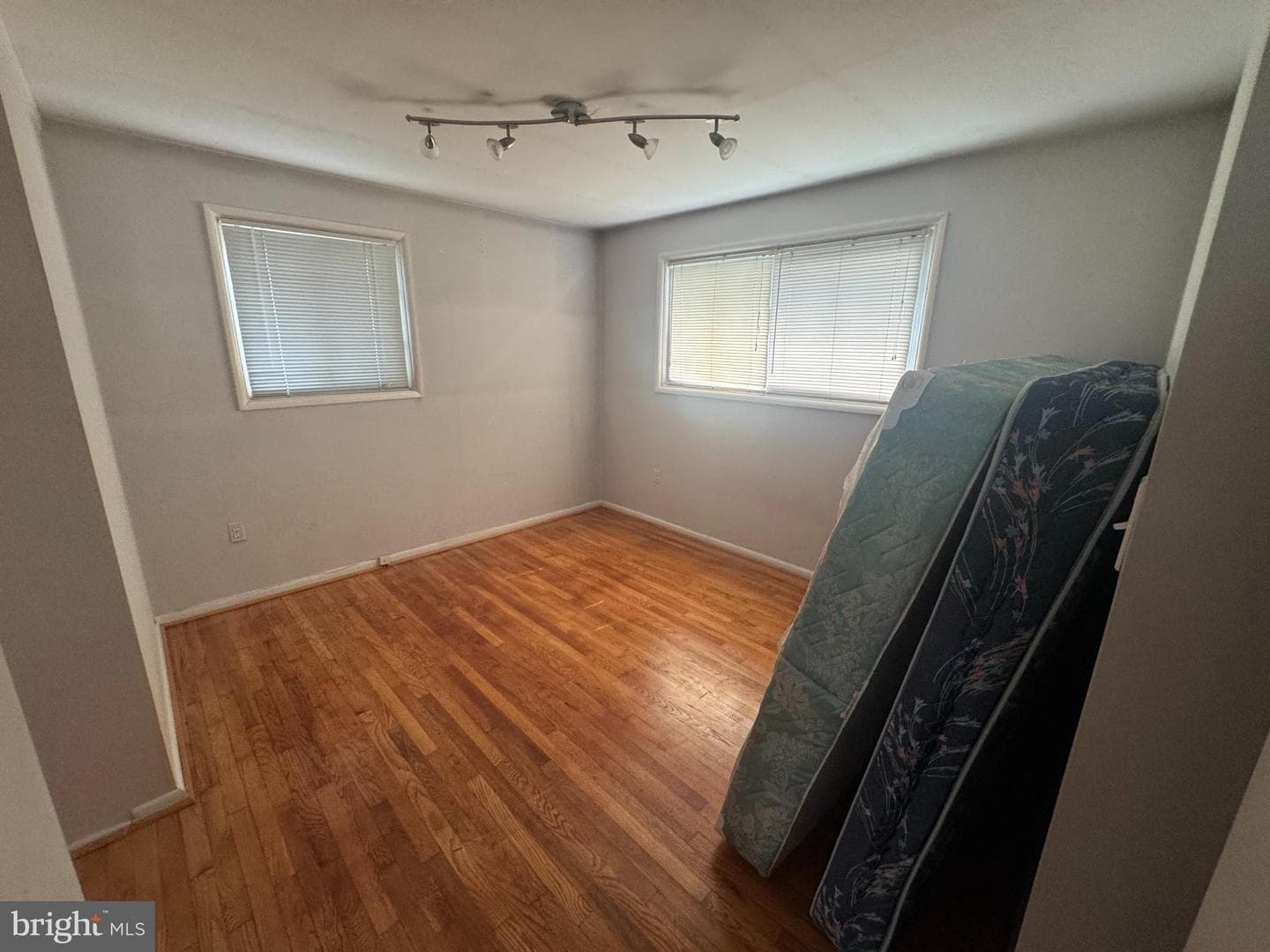 10003 Edward Avenue photo 15