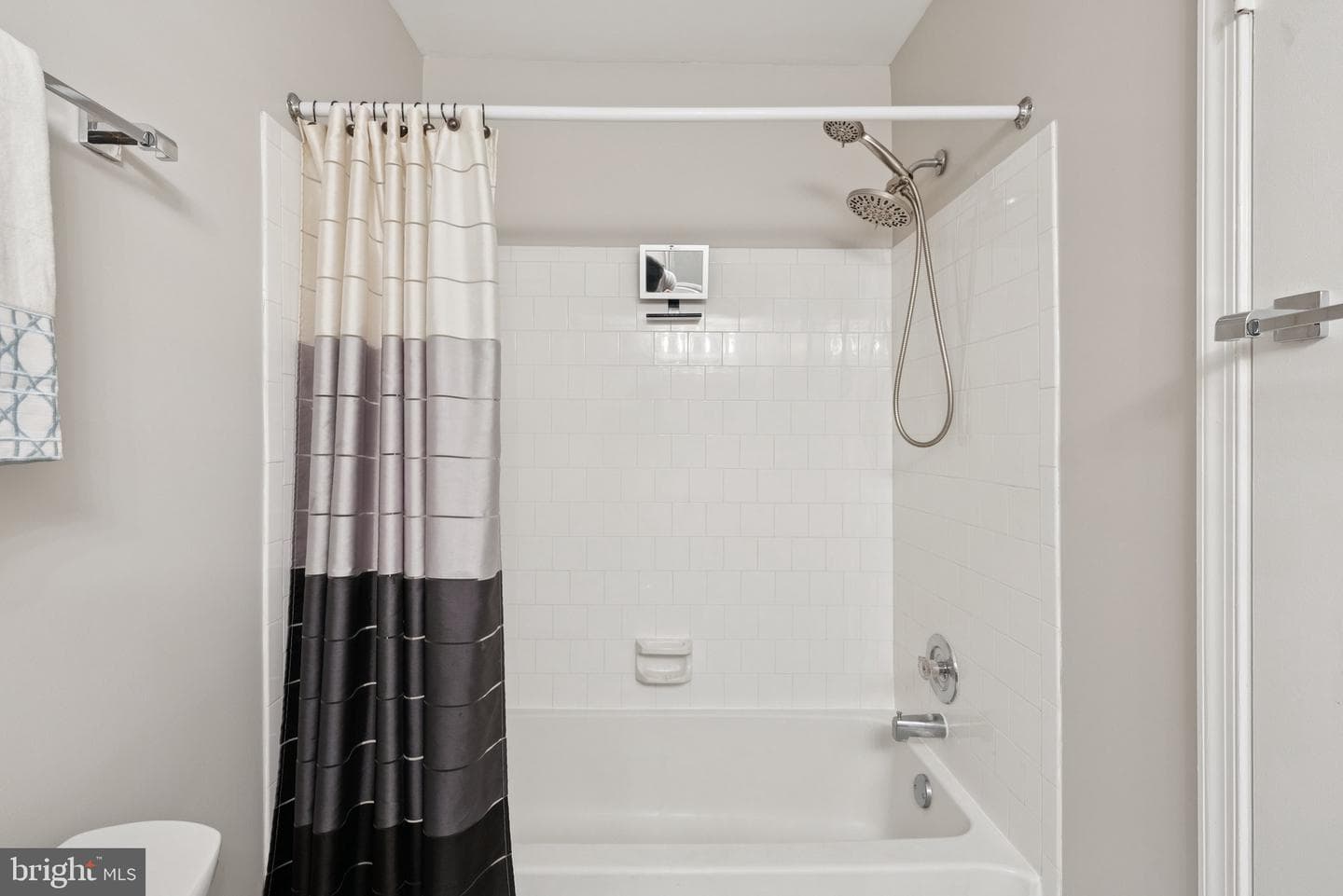 7104 Swansong Way photo 28