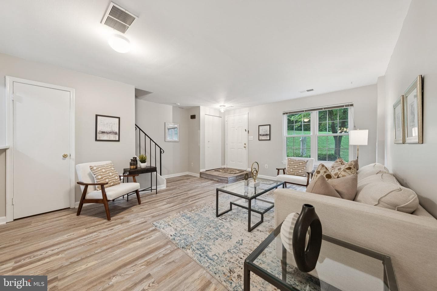 7104 Swansong Way photo 3