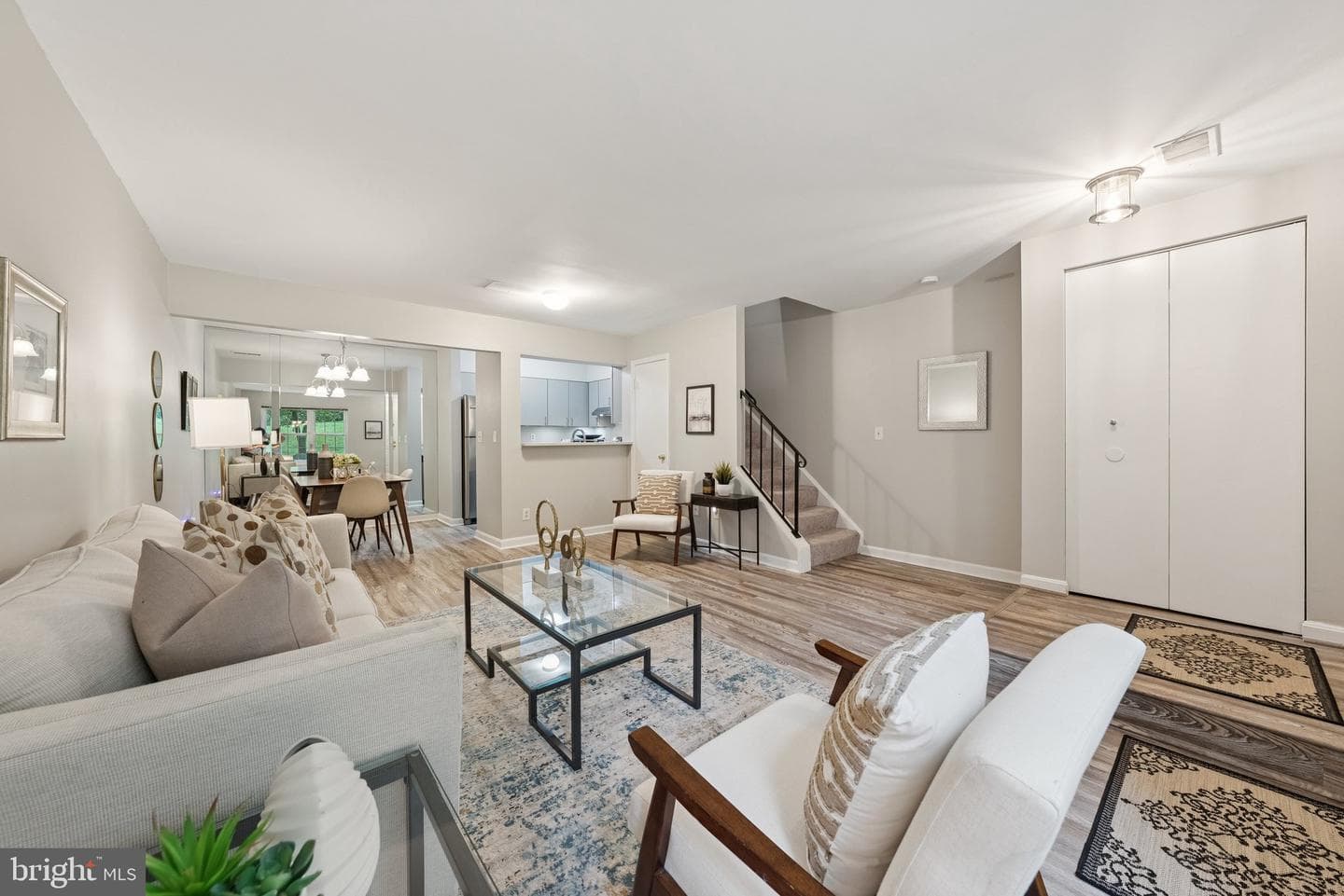 7104 Swansong Way photo 9