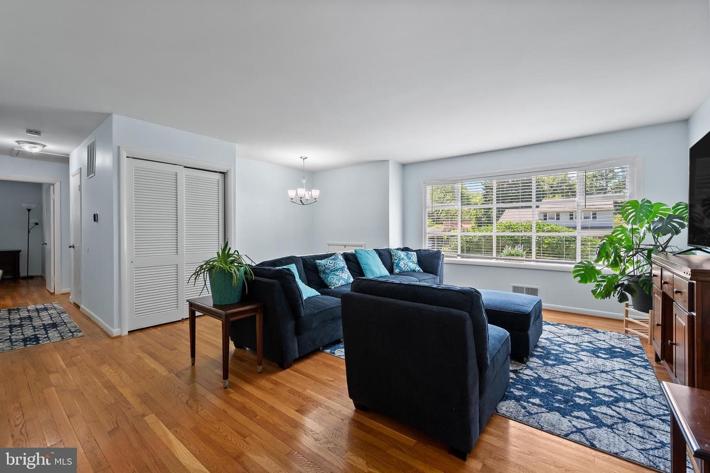 13409 Crispin Way photo 3