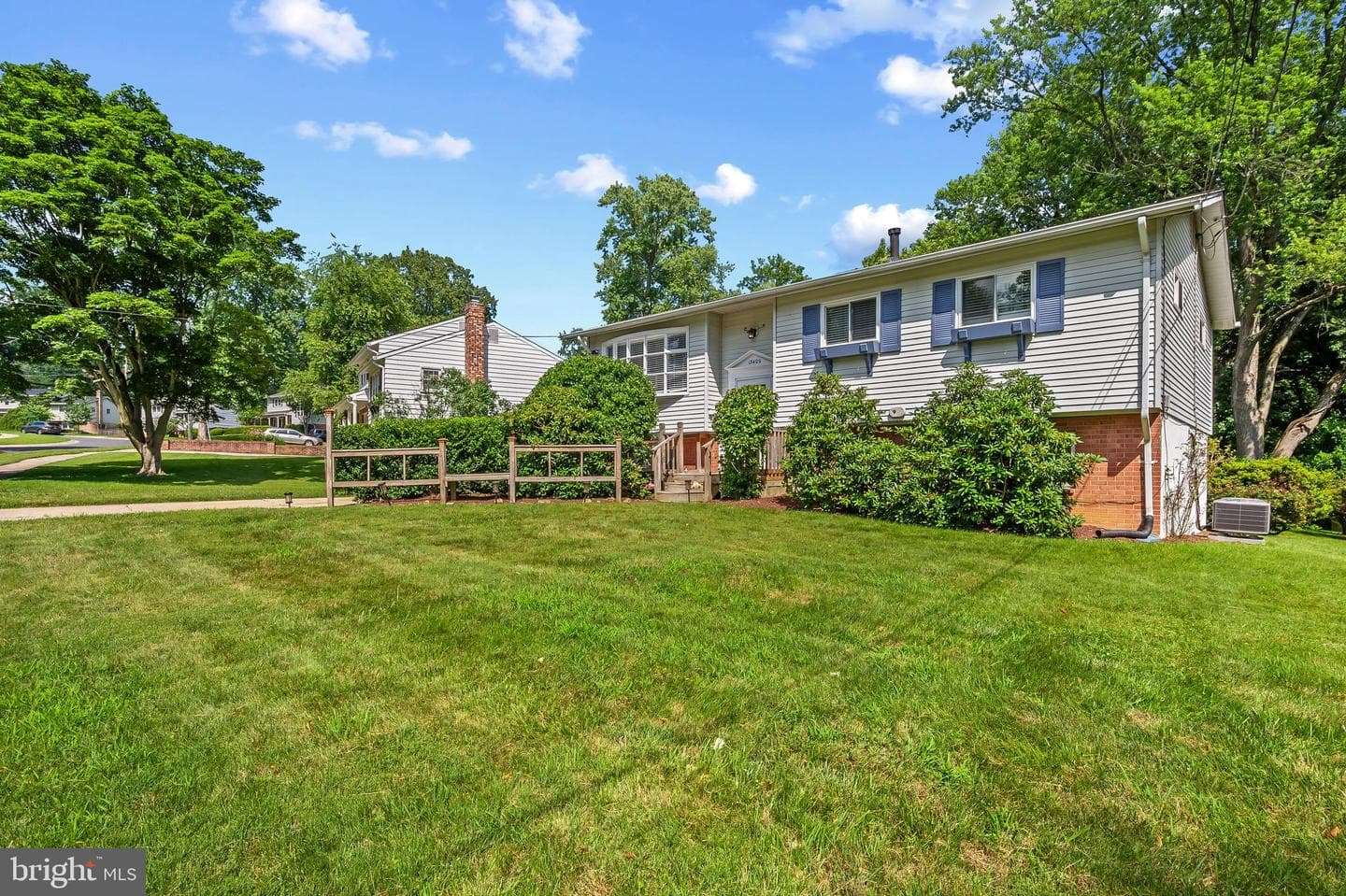 13409 Crispin Way photo 32