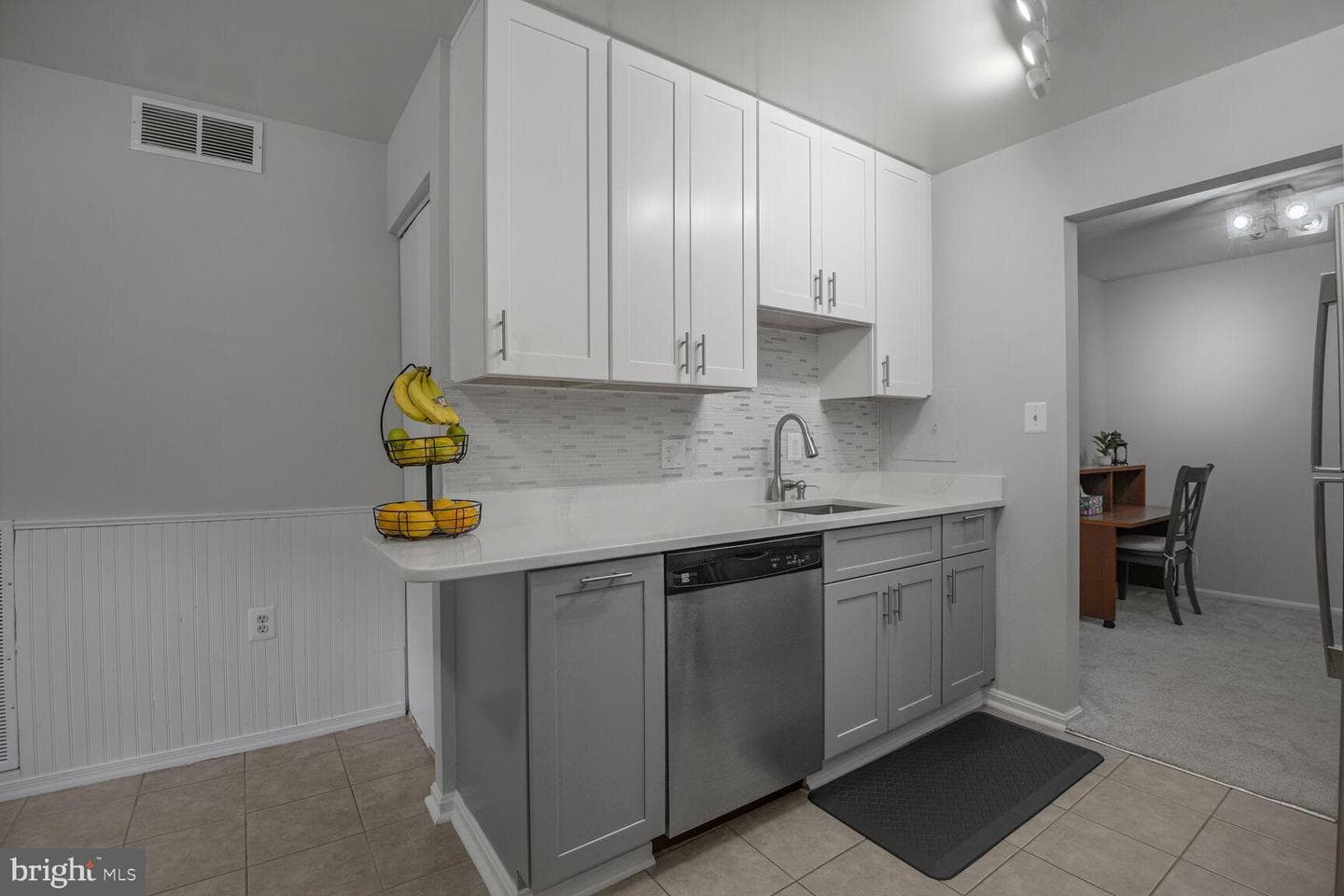878 College Parkway #103 photo 4