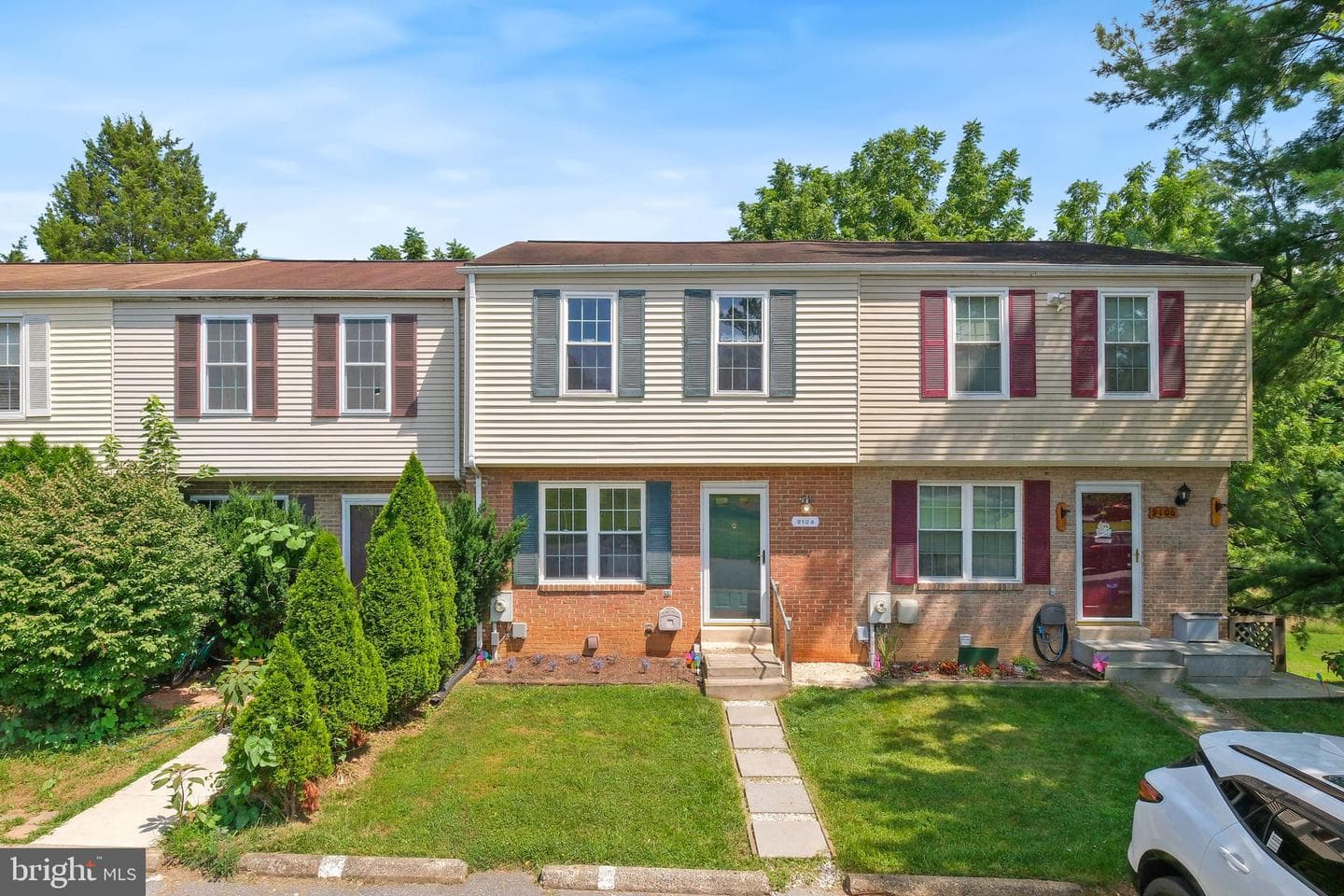 9104 Bramble Bush Court