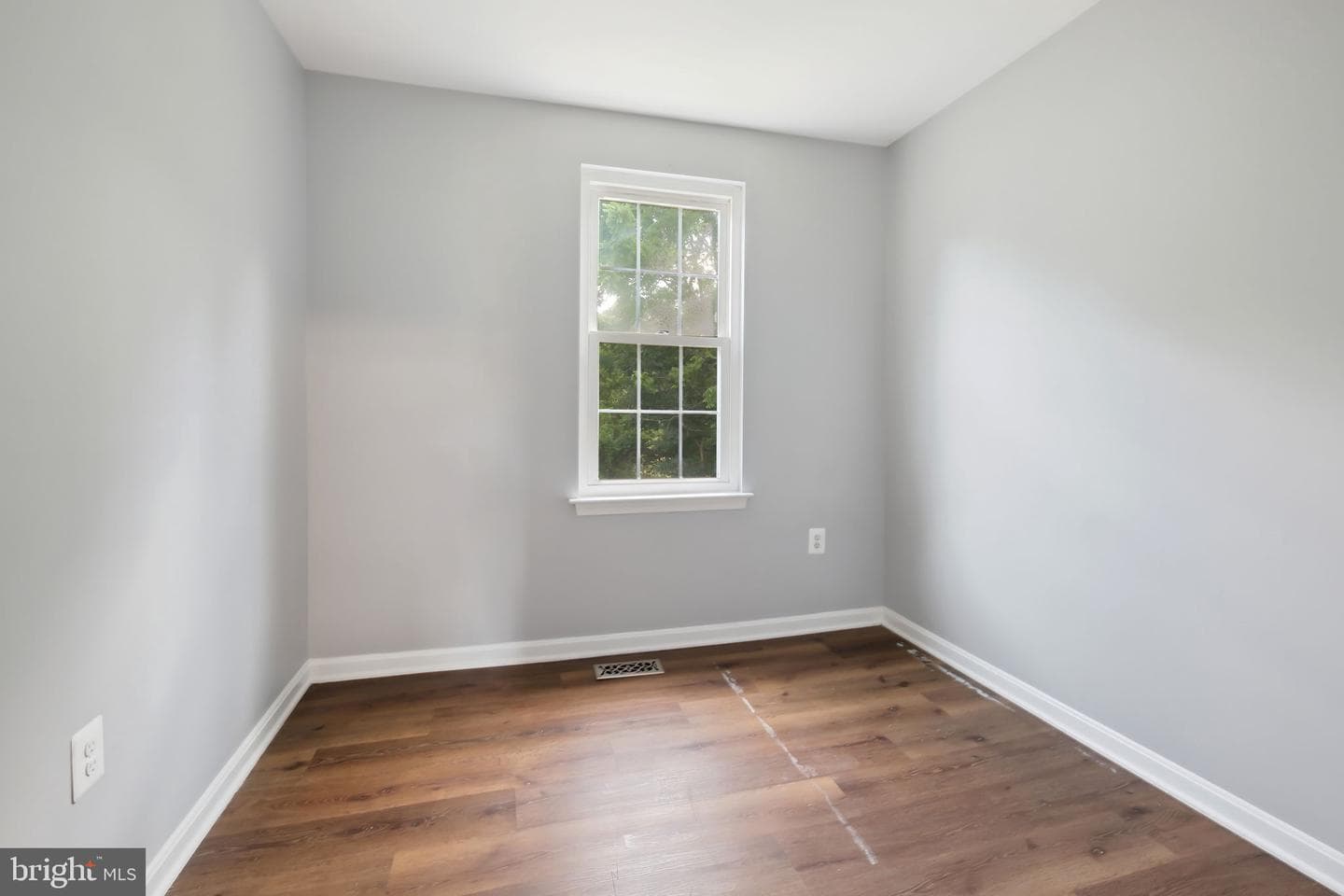 9104 Bramble Bush Court photo 13