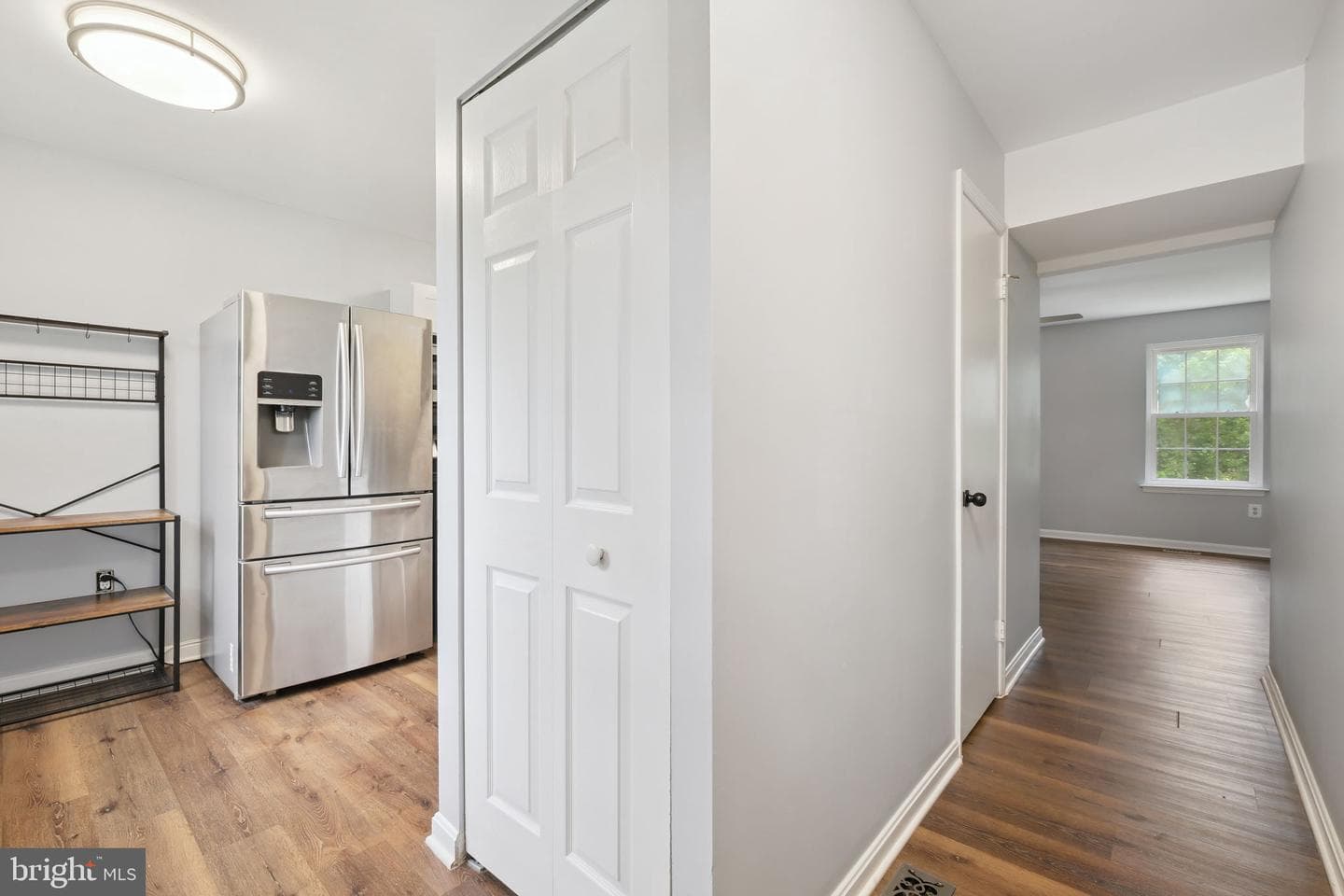9104 Bramble Bush Court photo 4