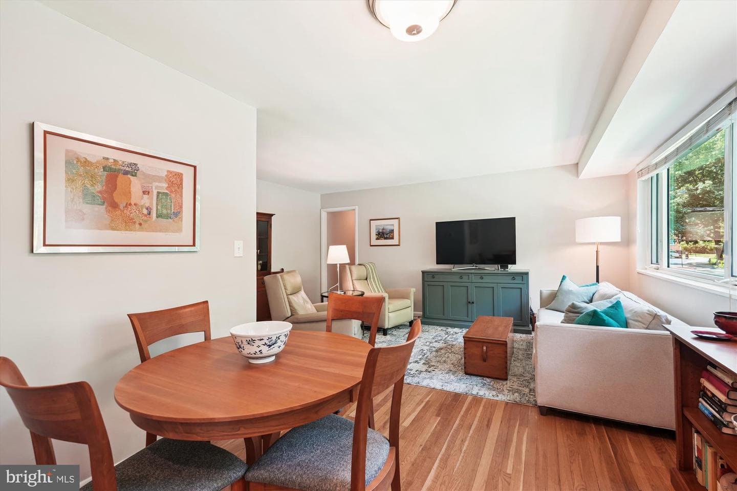 10427 Montrose Avenue #104 photo 11