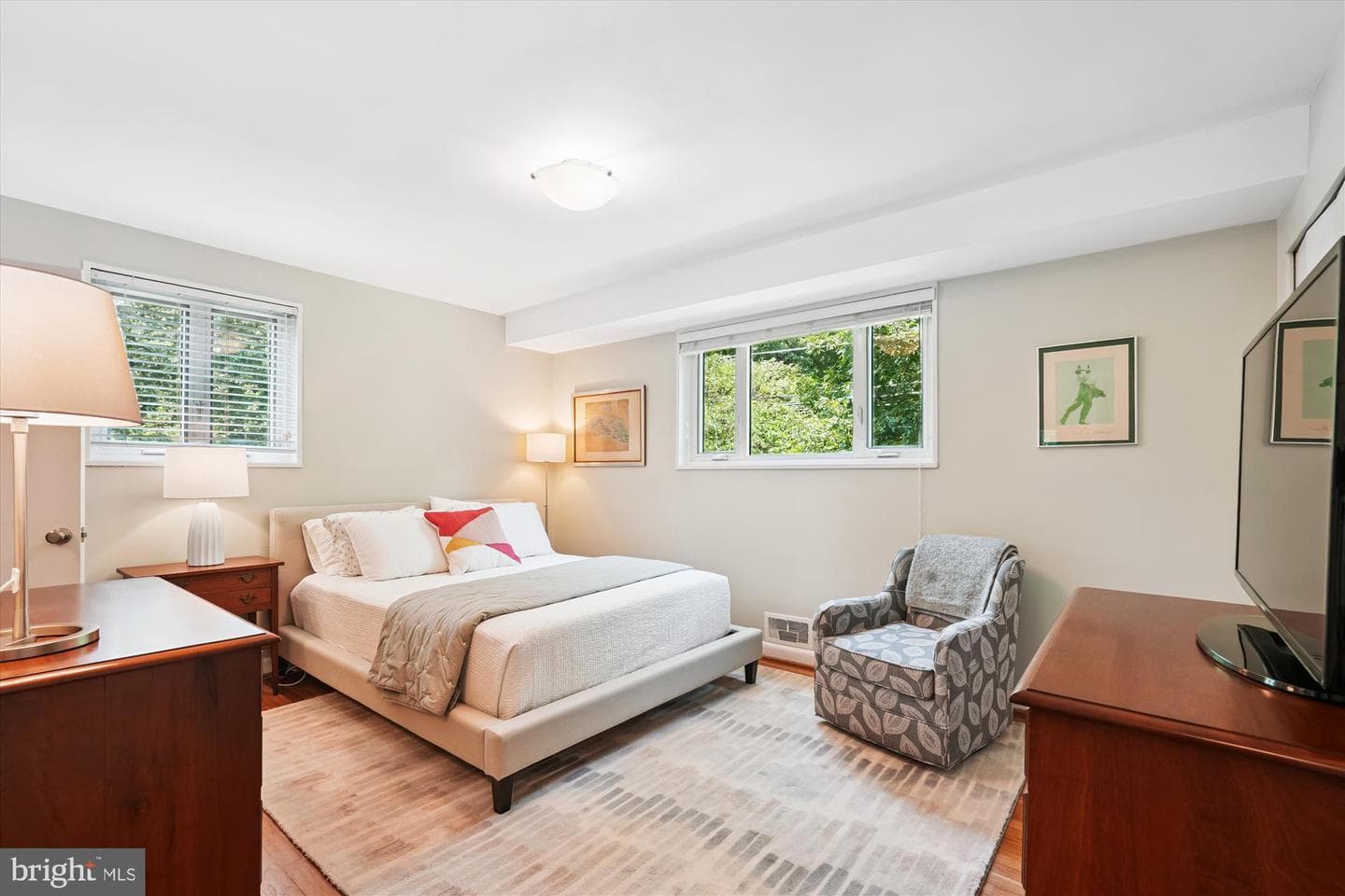 10427 Montrose Avenue #104 photo 15