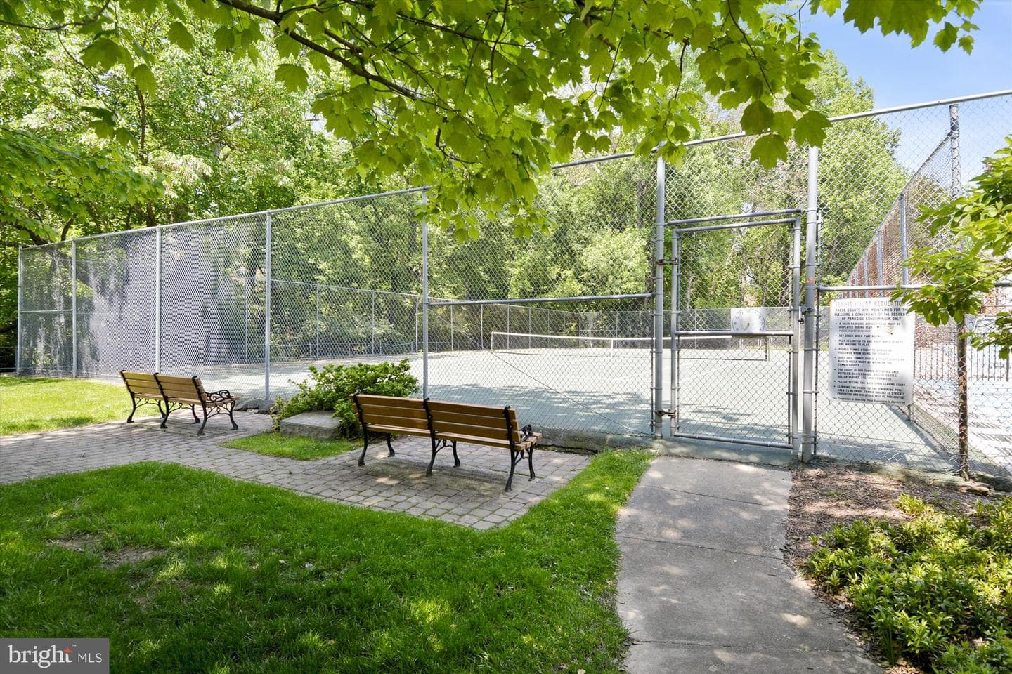 10427 Montrose Avenue #104 photo 30