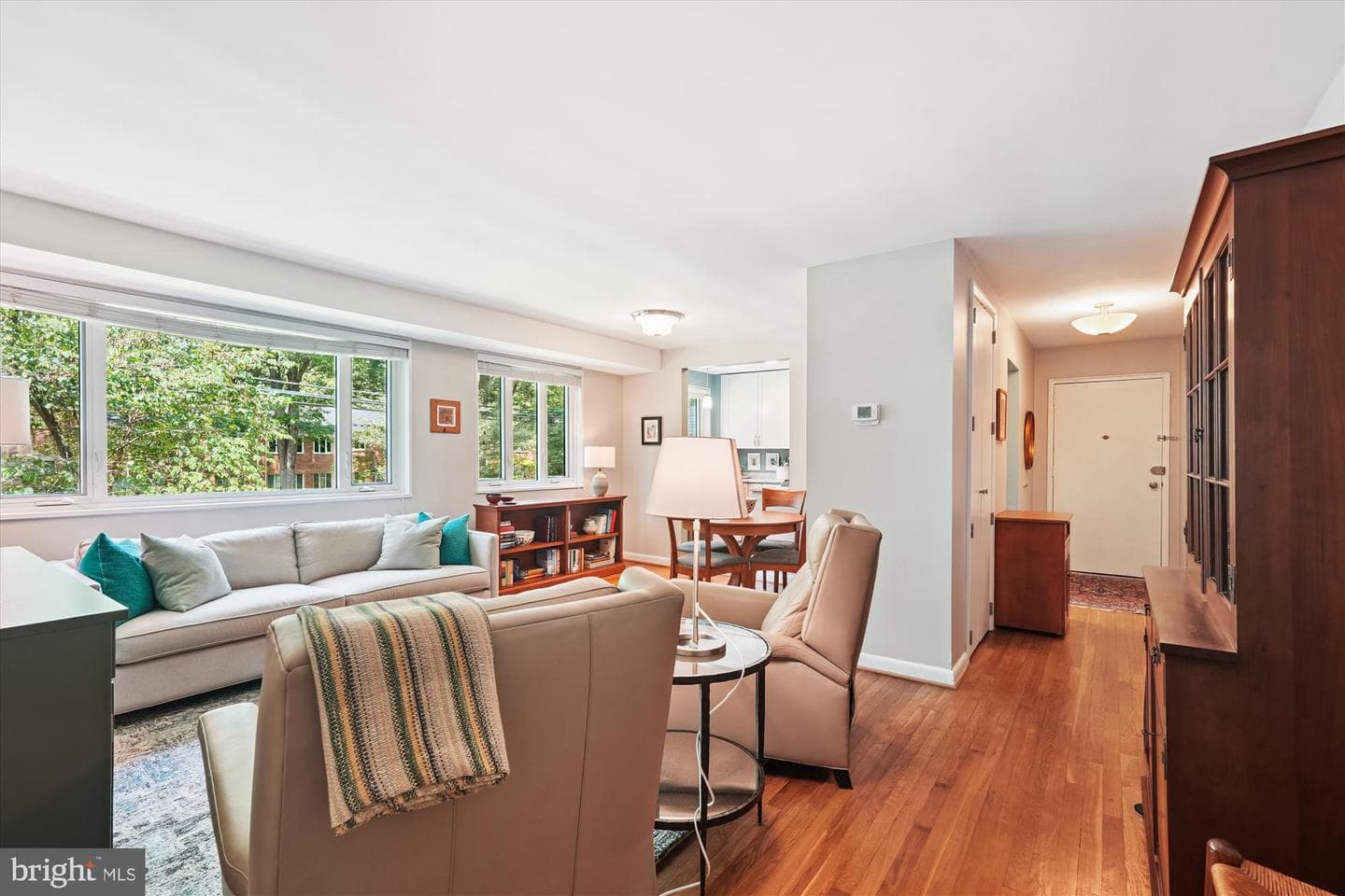 10427 Montrose Avenue #104 photo 7