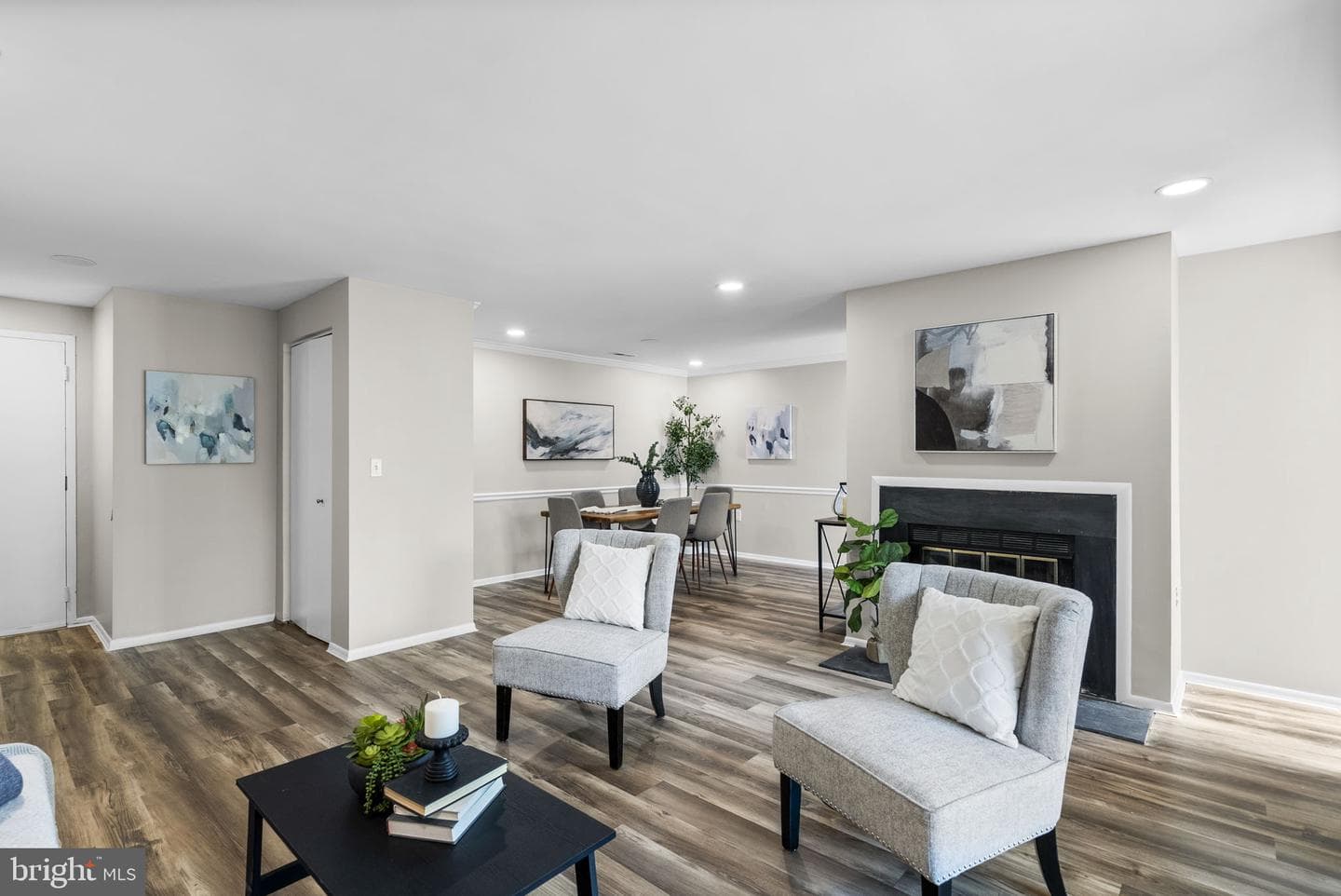 18050 Chalet Drive #14-302 photo 3