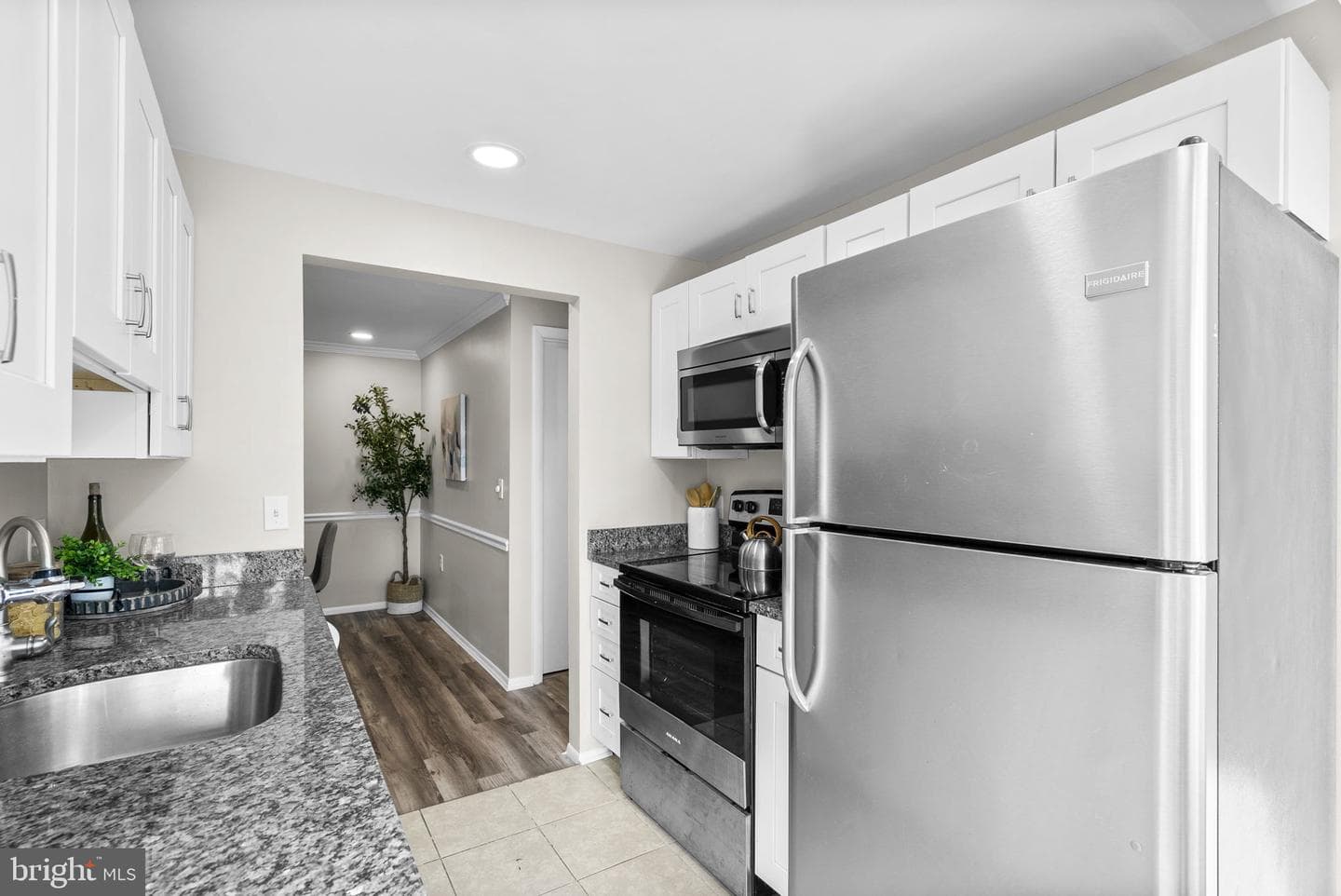 18050 Chalet Drive #14-302 photo 9