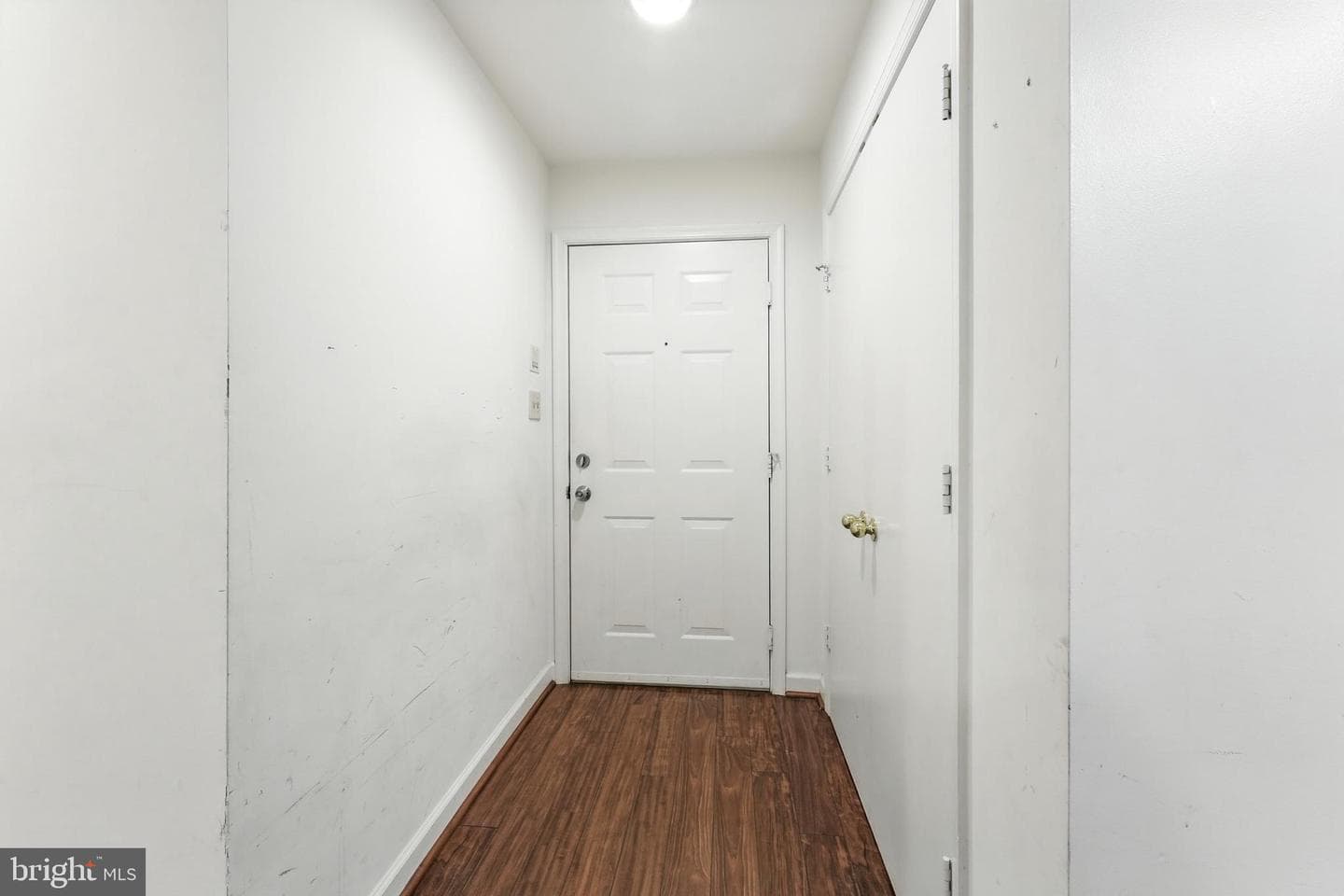 3301 Sir Thomas Drive #6-B-22 photo 3