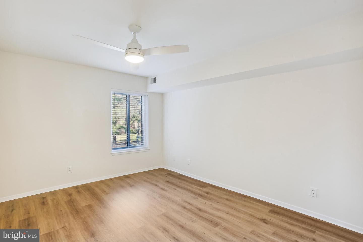 5811 Edson Lane #204 photo 22