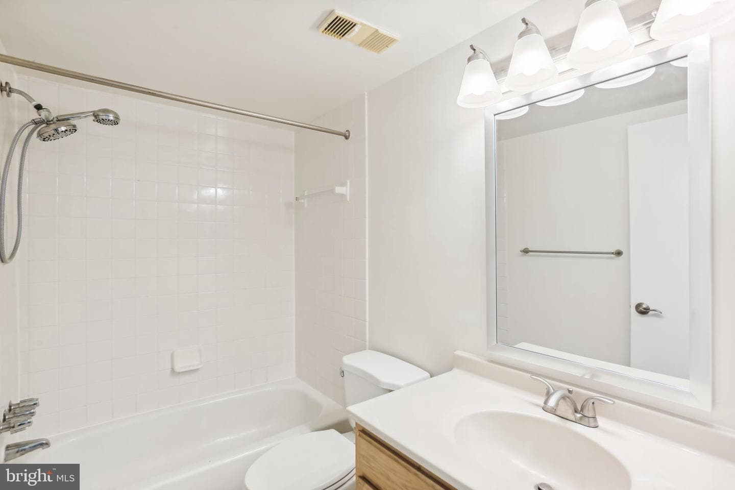 5811 Edson Lane #204 photo 25