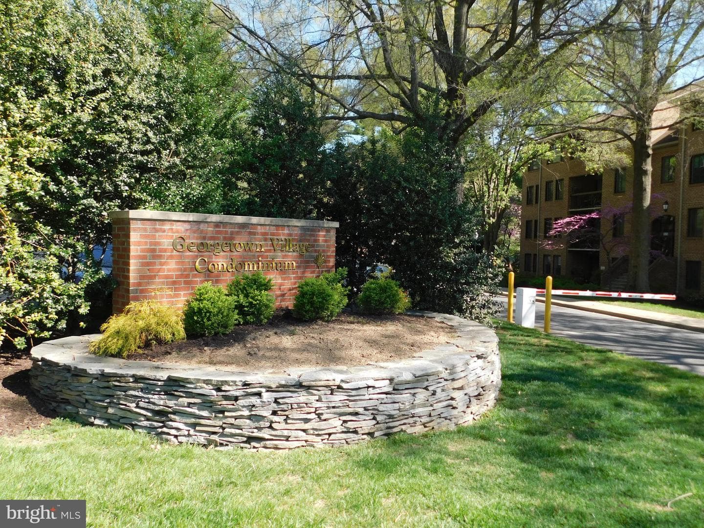 5811 Edson Lane #204 photo 30