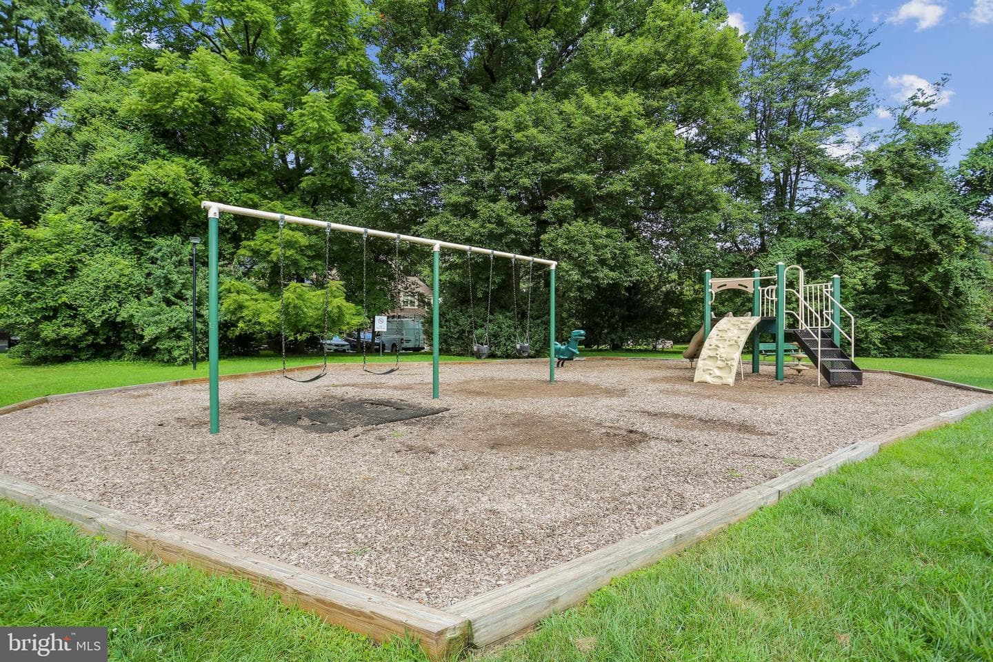 5811 Edson Lane #204 photo 39