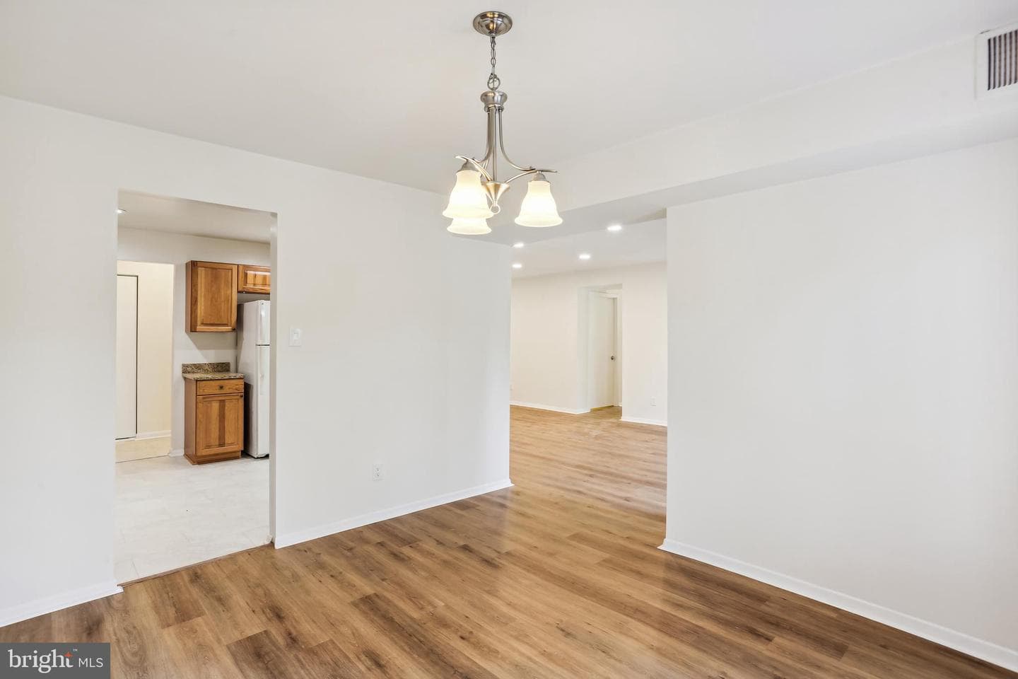 5811 Edson Lane #204 photo 8