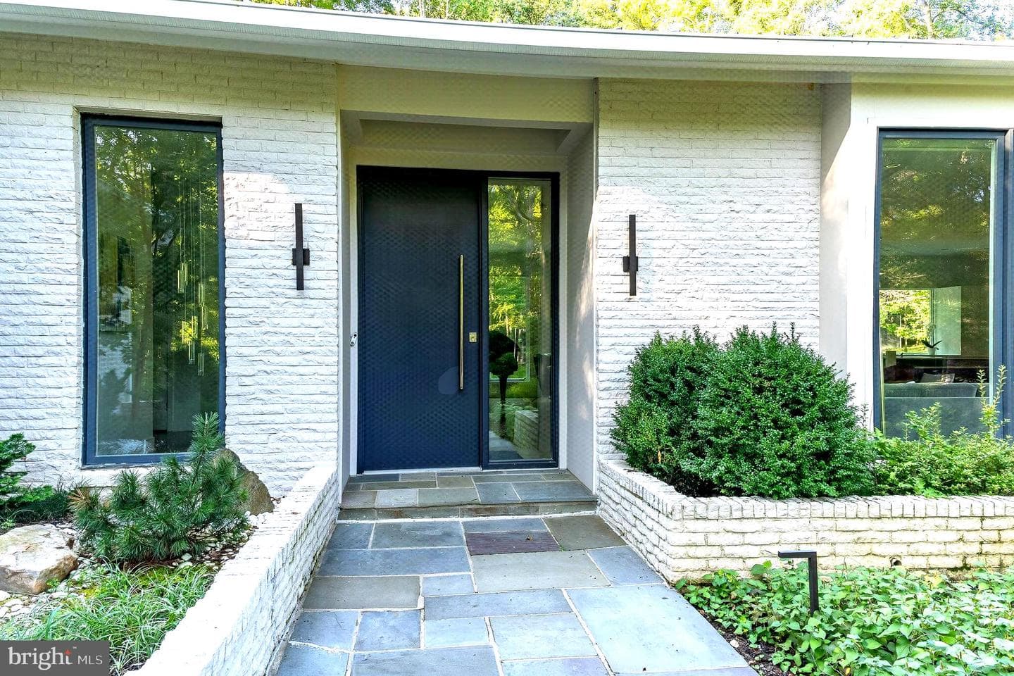 10202 Bentcross Drive photo 2
