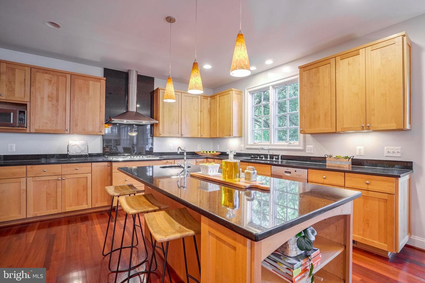 4501 Walsh Street photo 13