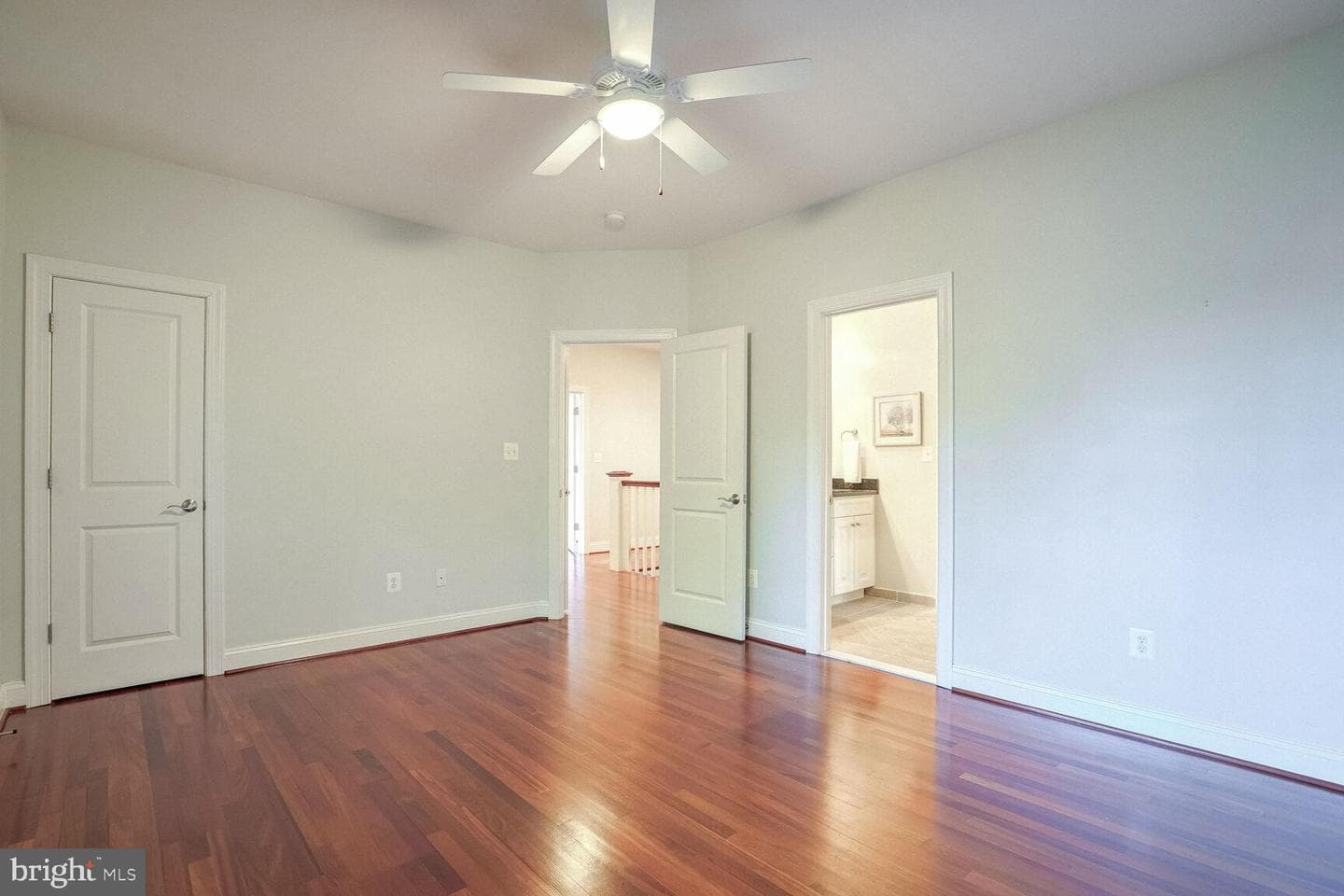 4501 Walsh Street photo 27