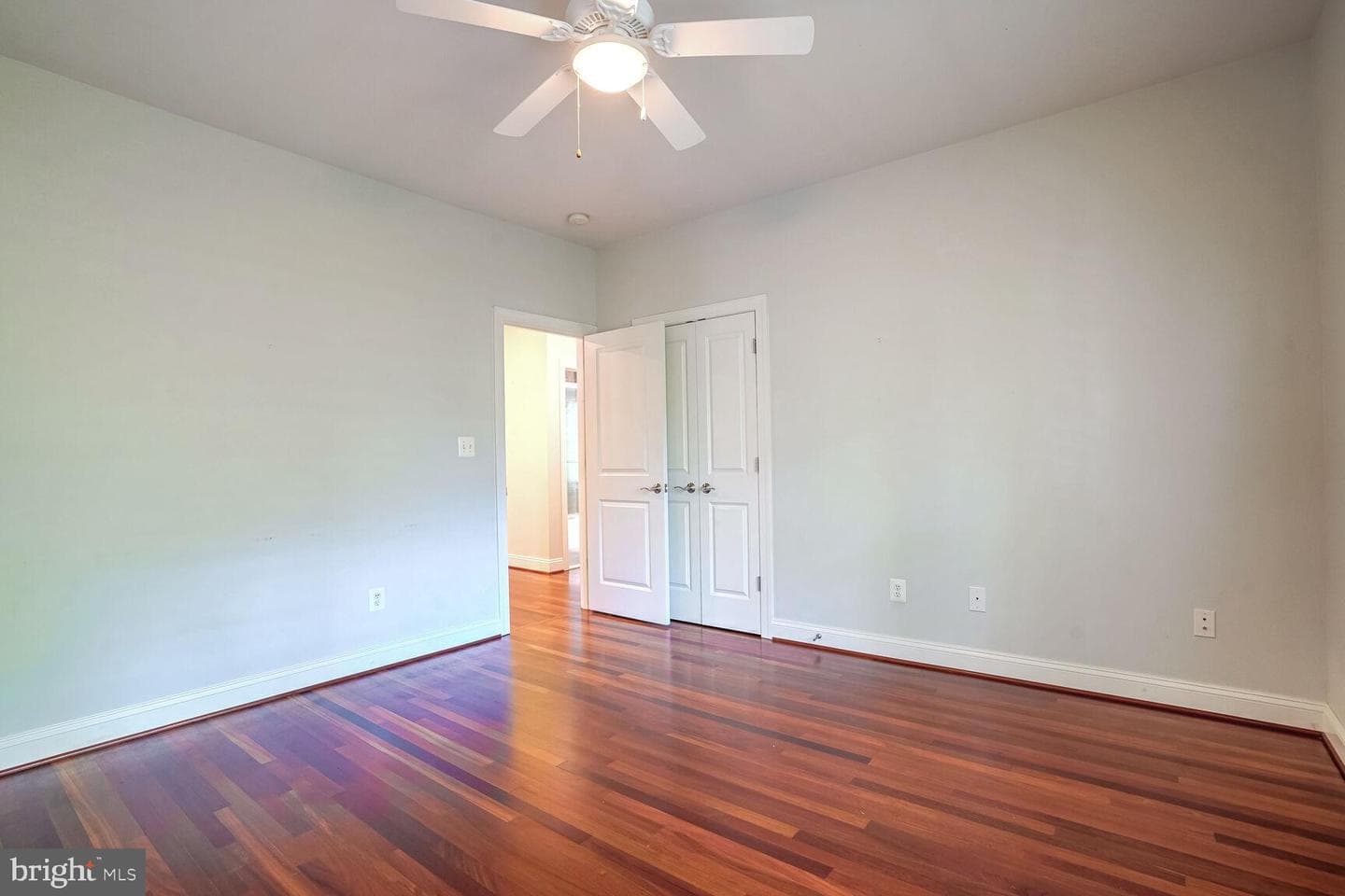 4501 Walsh Street photo 28
