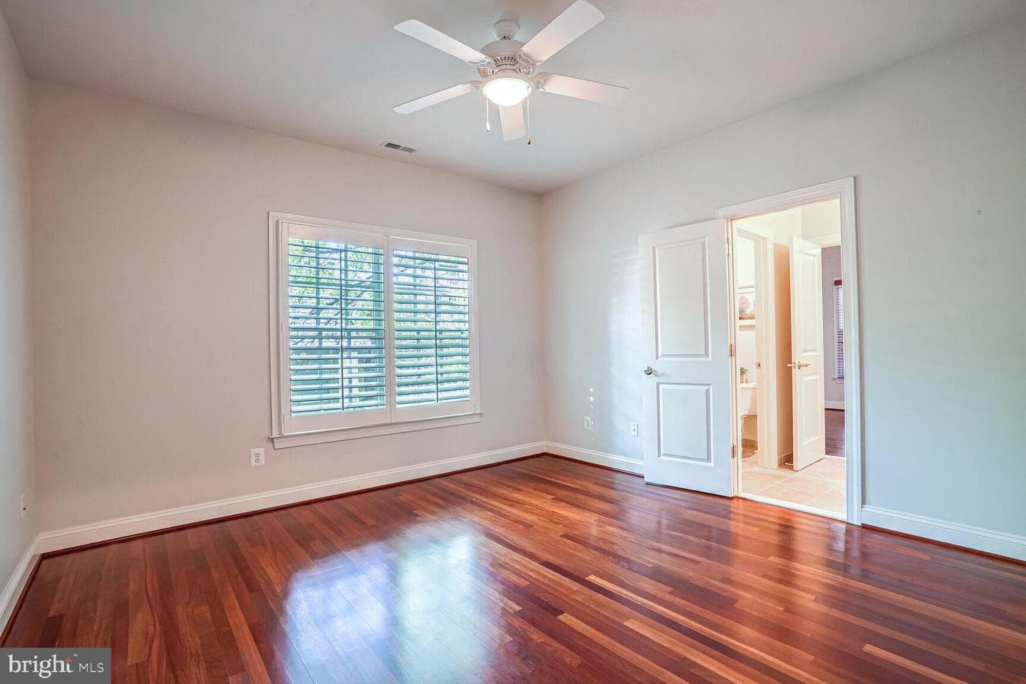 4501 Walsh Street photo 31