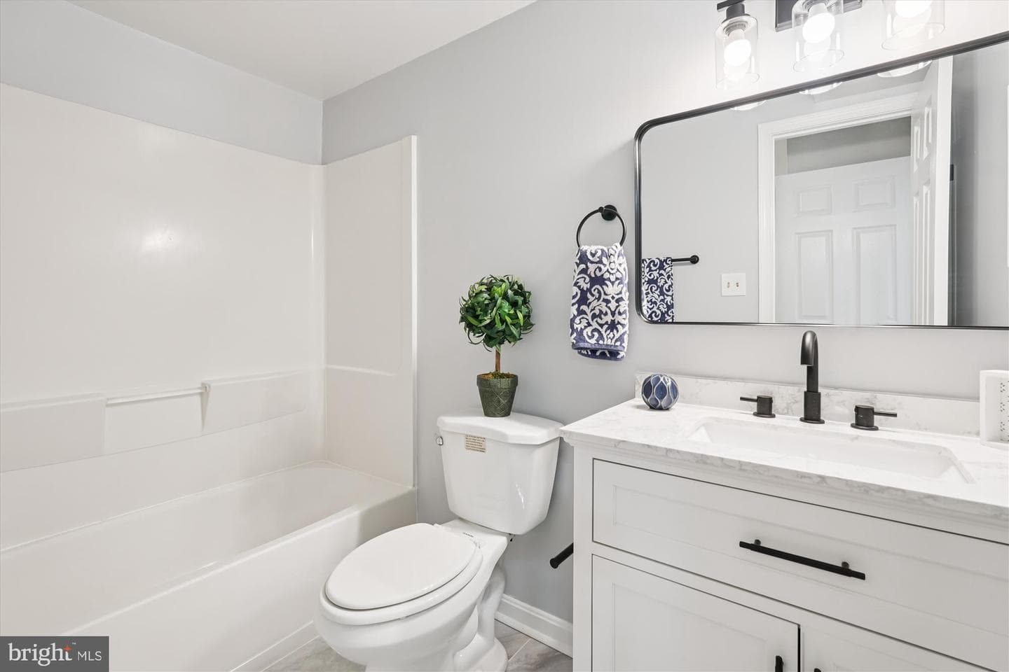 4522 Cannes Lane photo 36