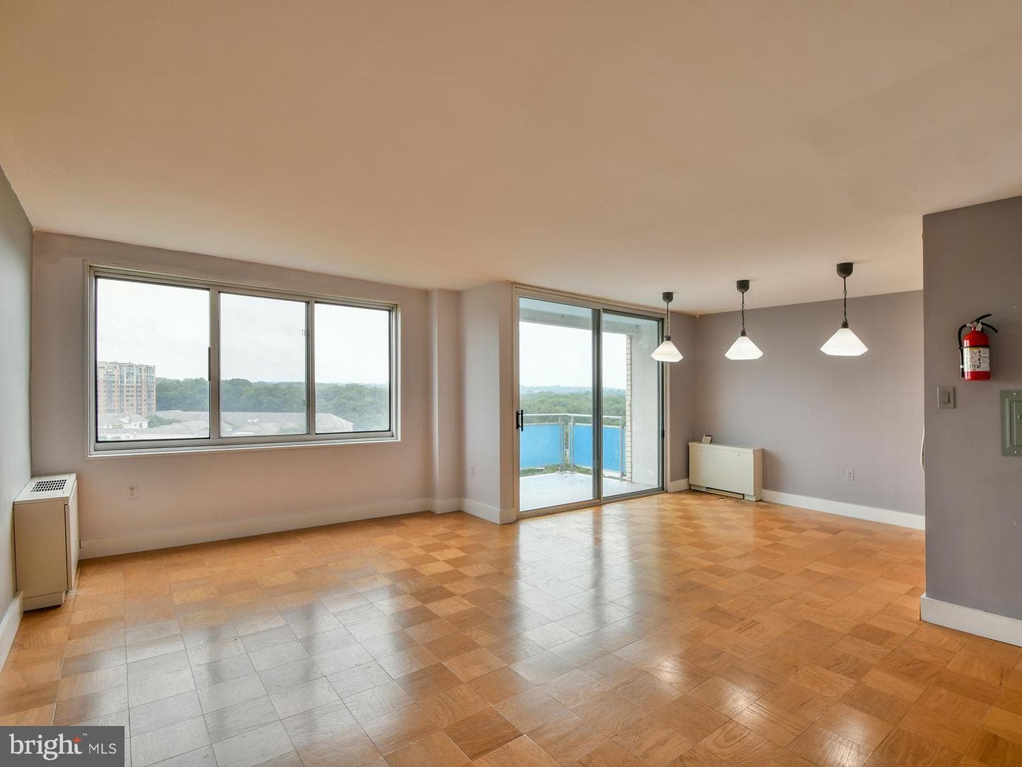 10201 Grosvenor Place #1618 photo 5