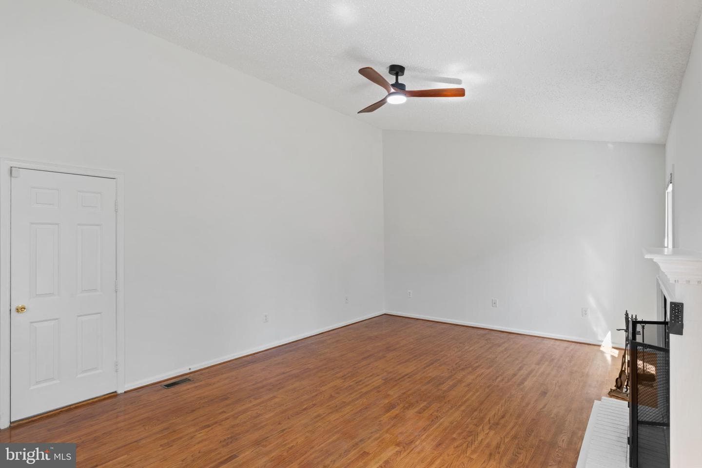 9 Coachlamp Court photo 28