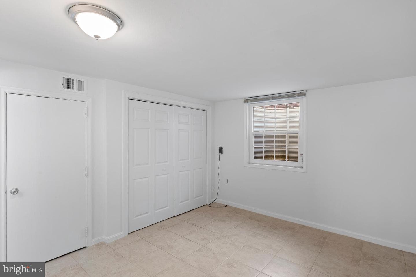 9 Coachlamp Court photo 64