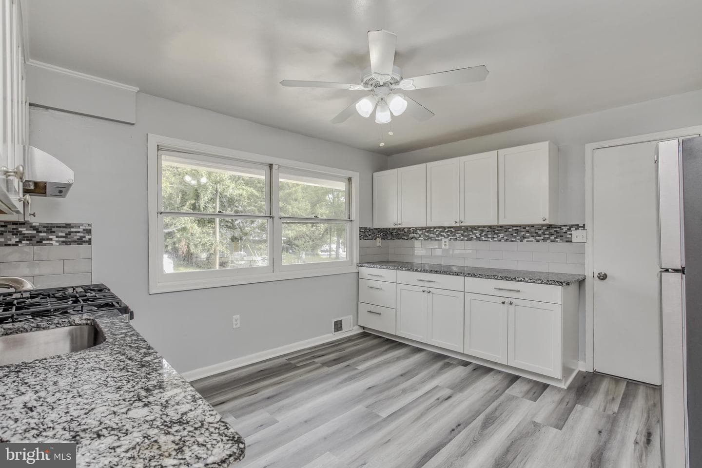 12802 Leahy Drive photo 11