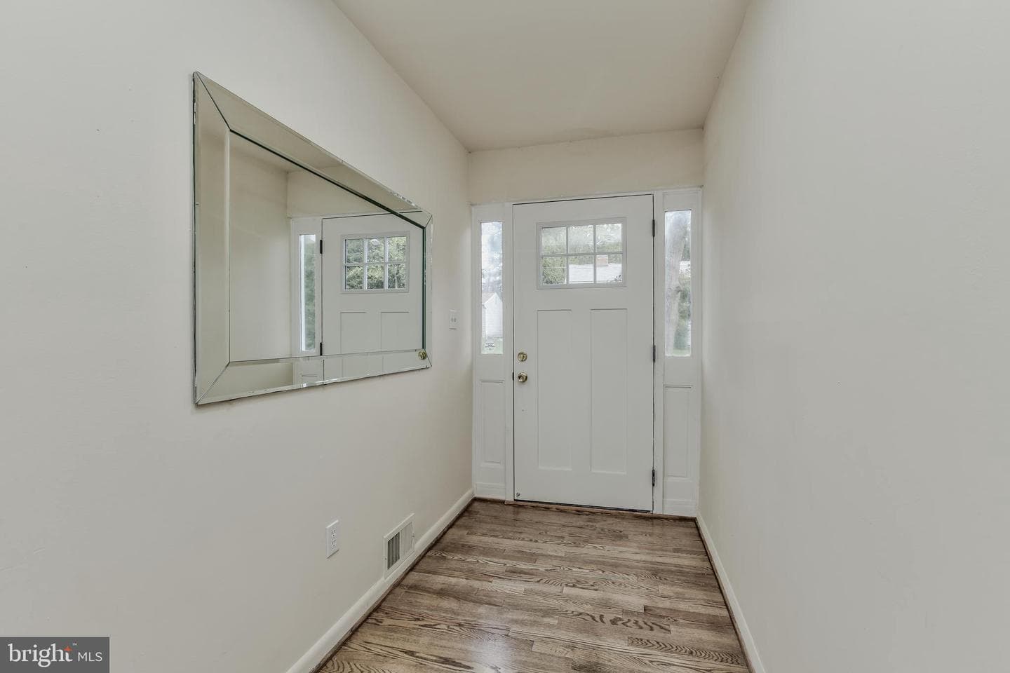 12802 Leahy Drive photo 5