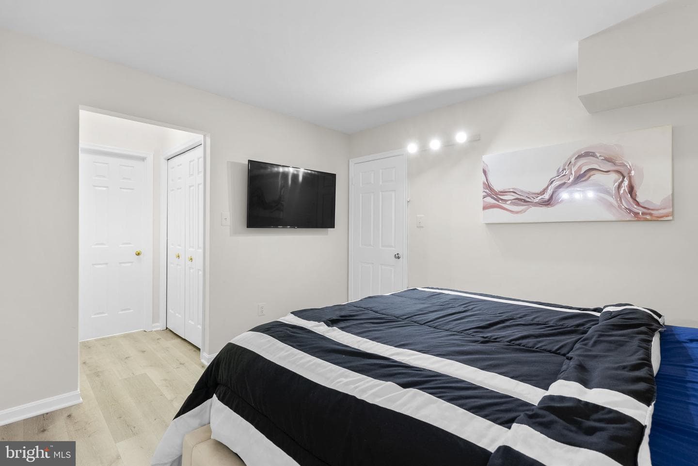 20303 Butterwick Way photo 27