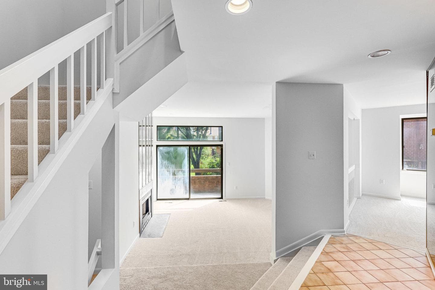 5201 King Charles Way #2-20 photo 10