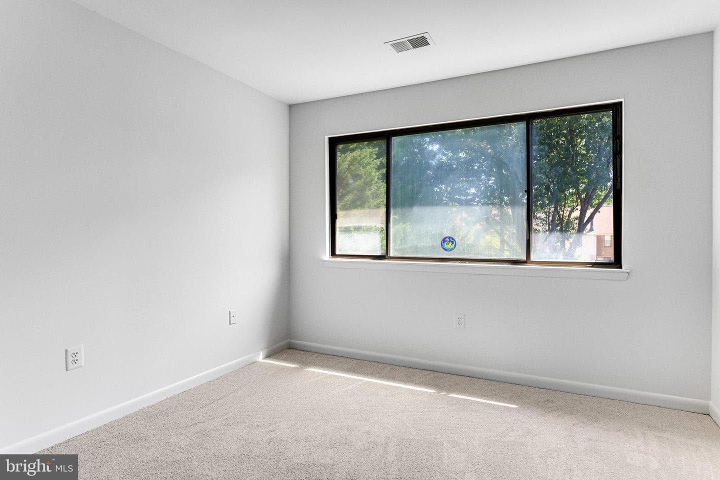 5201 King Charles Way #2-20 photo 25