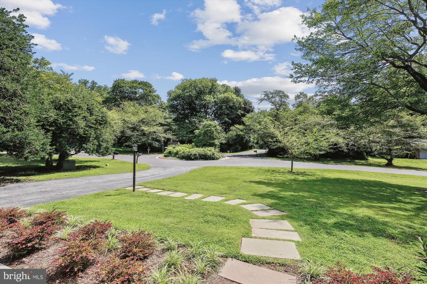 14908 Flintstone Lane photo 3