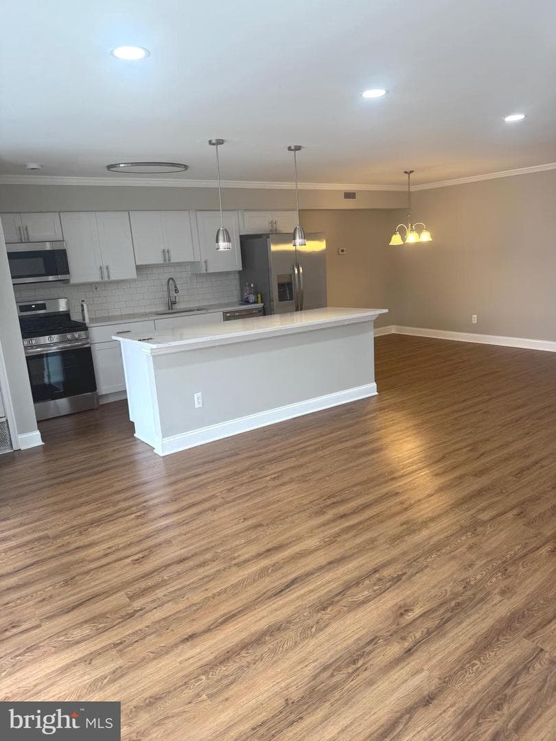 7553 Springlake Drive #d photo 10