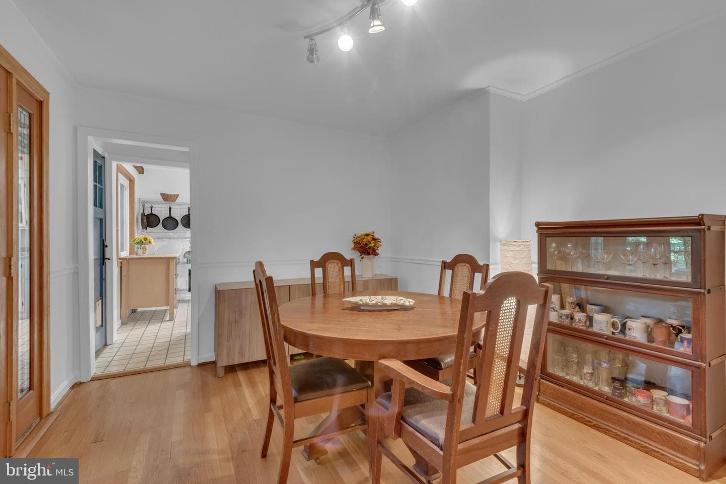 110 Devon Court photo 21