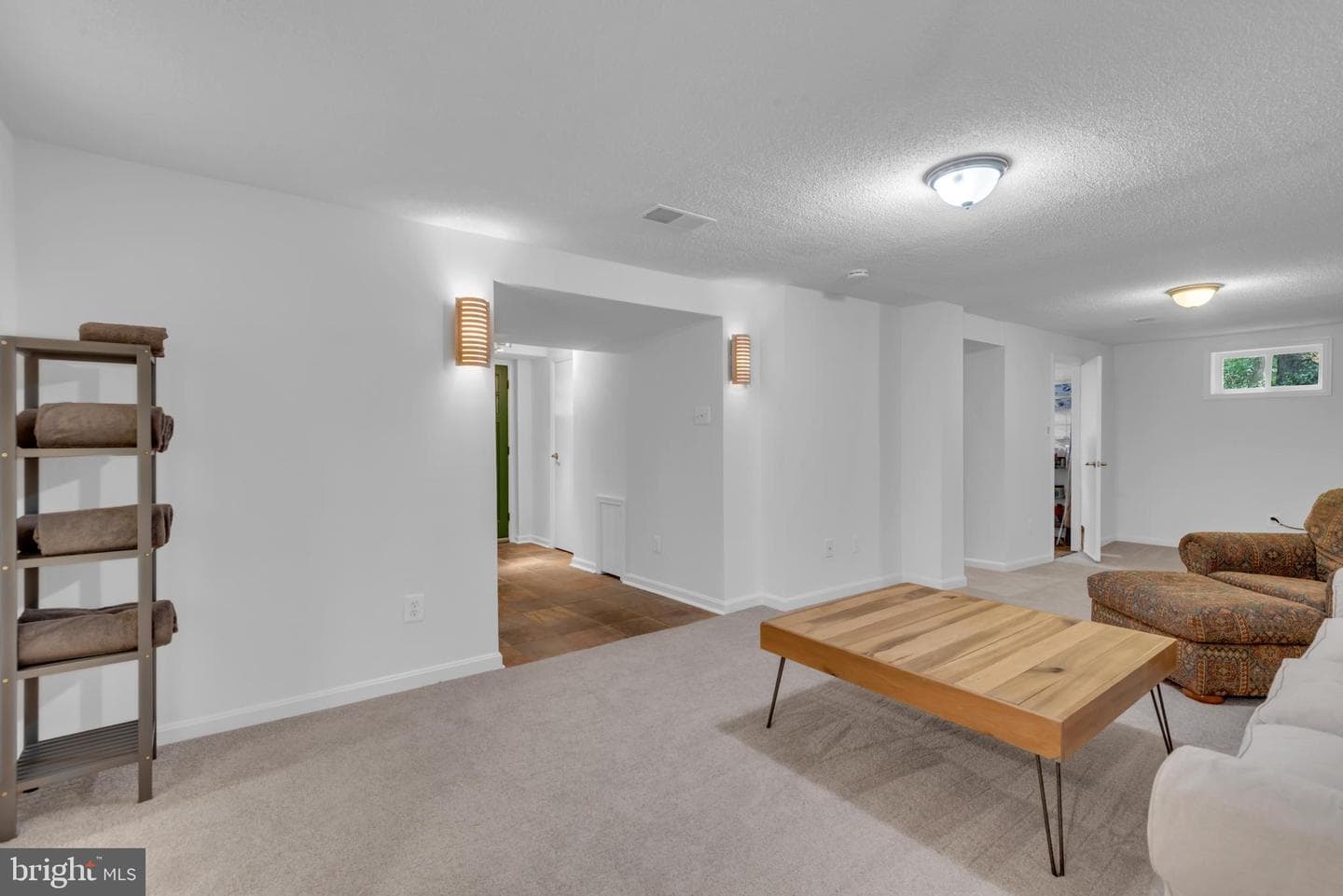 110 Devon Court photo 35