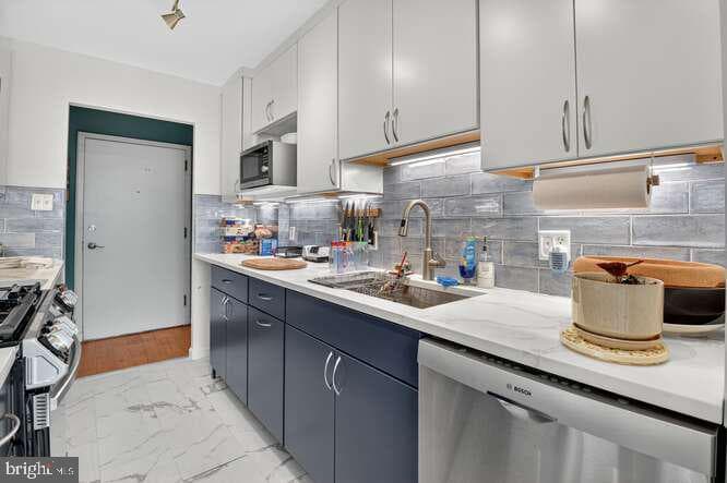 3333 University Boulevard W #702 photo 15