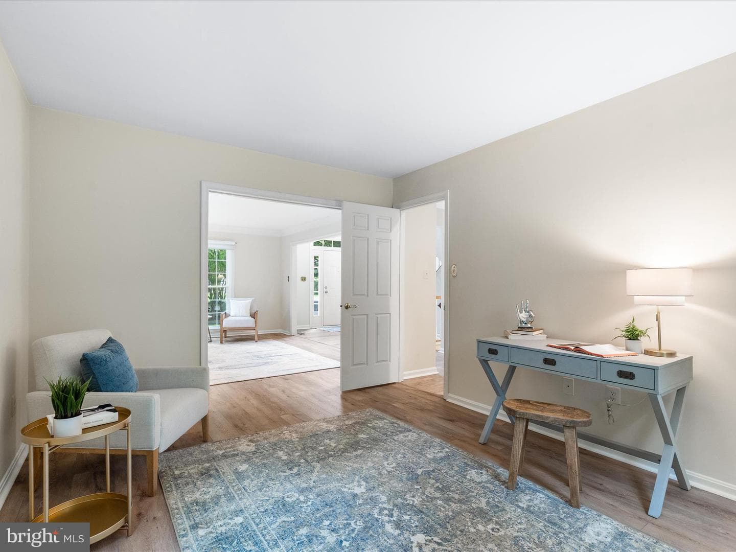8504 Silverfield Circle photo 13