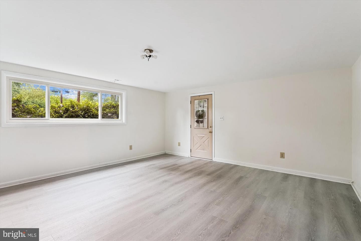 9902 Carnegie Terrace photo 17