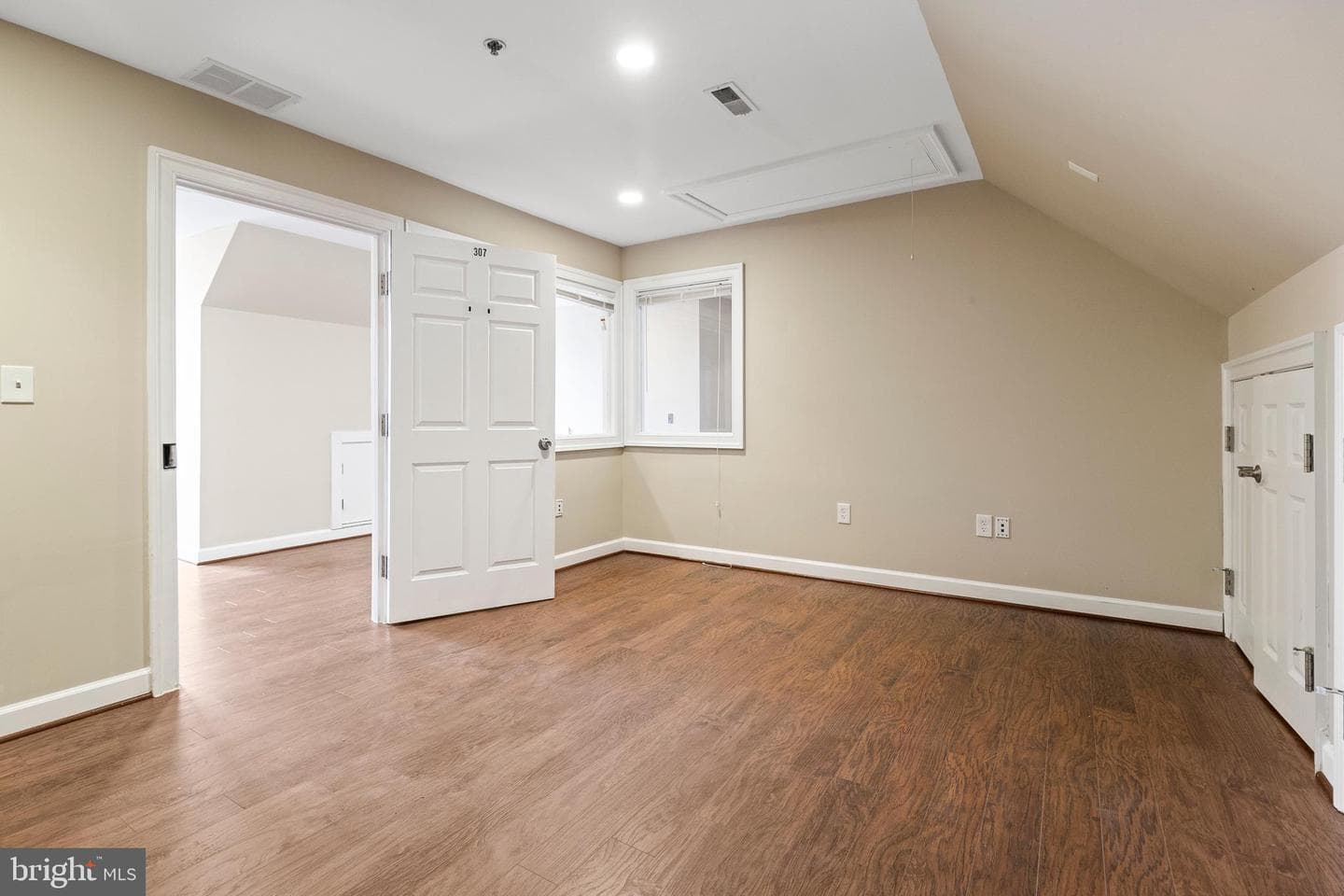 17734 Norwood Road photo 40