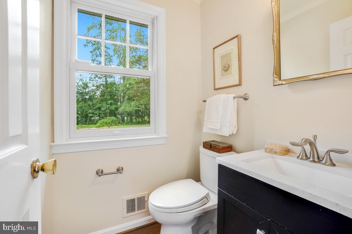11321 Marcliff Road photo 17