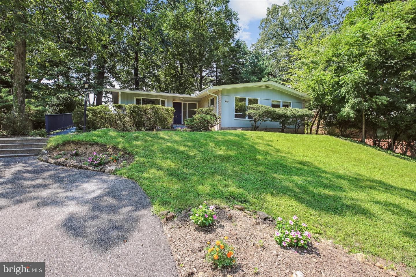 1005 La Grande Road photo 1