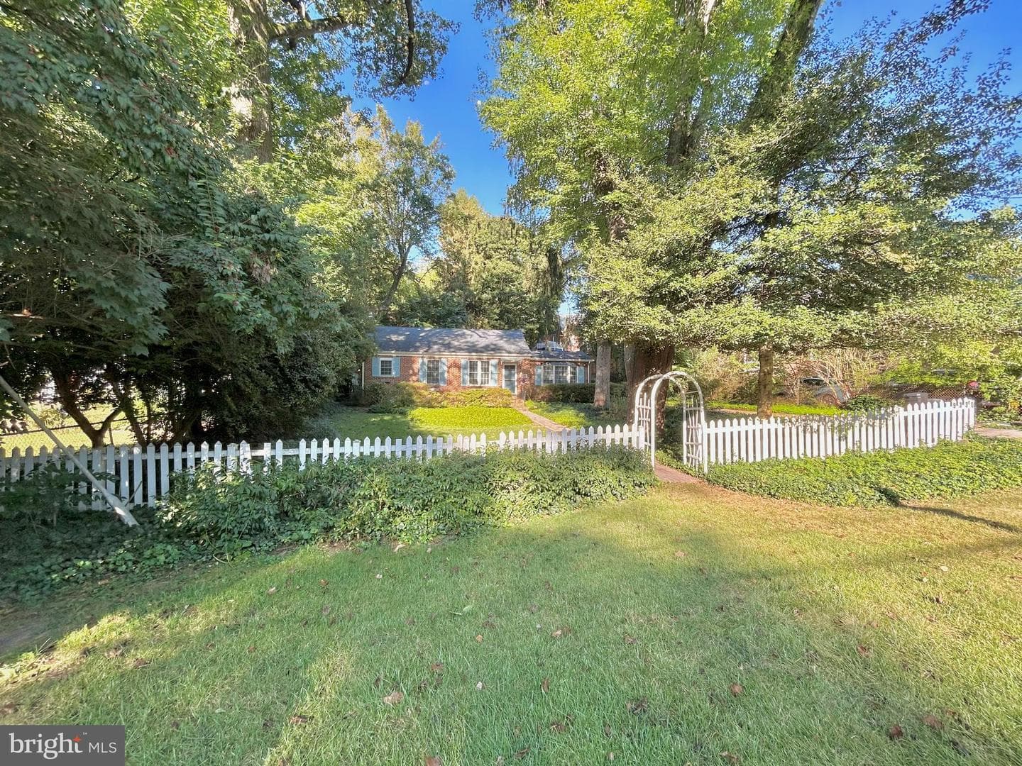 9330 Caroline Avenue photo 23