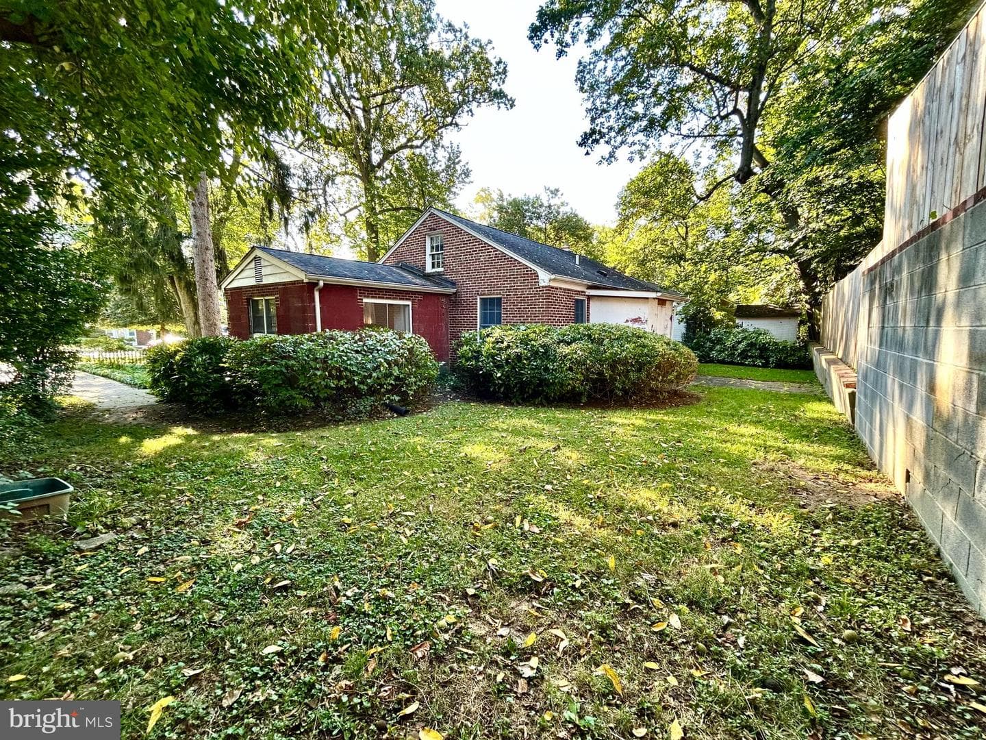 9330 Caroline Avenue photo 26
