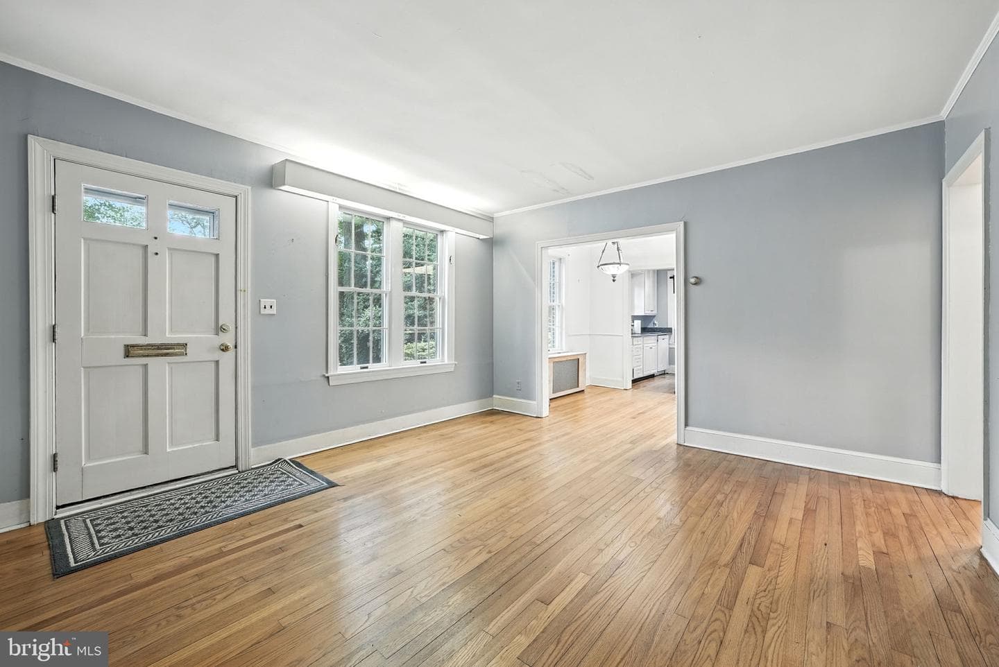 9330 Caroline Avenue photo 3