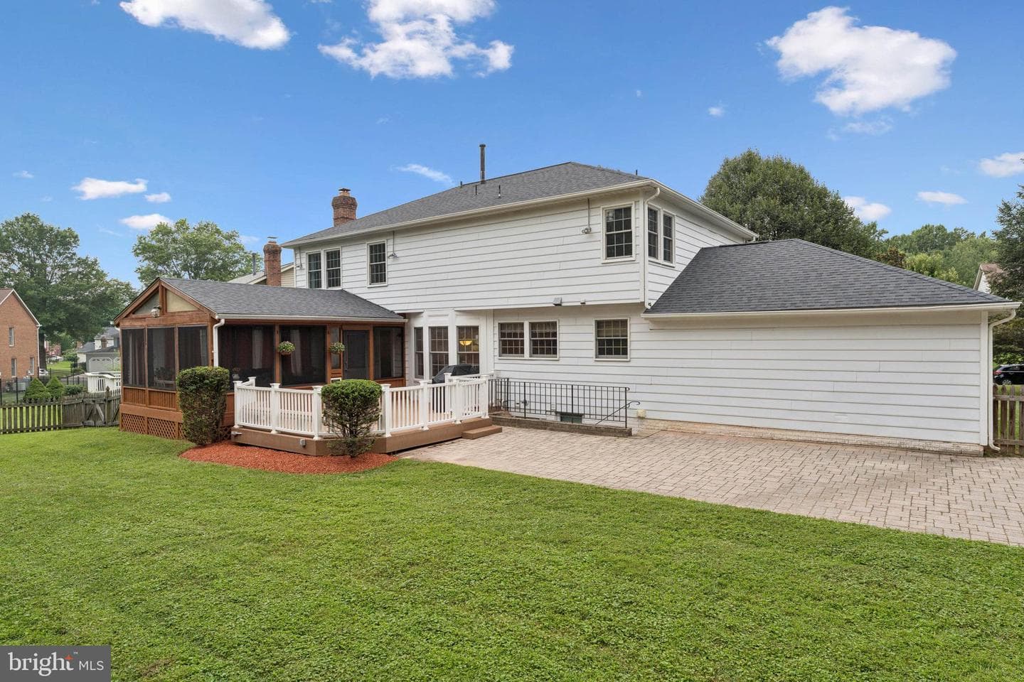 136 Amberleigh Drive photo 27